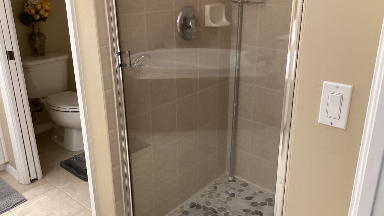 Photo of Bathroom in Naples