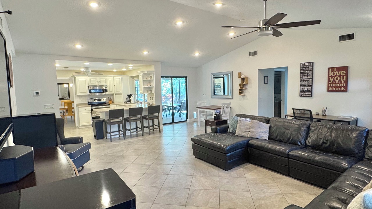 Photo of Livingroom in Westlake Village