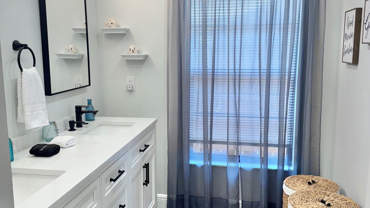 Photo of Bathroom in Westlake Village