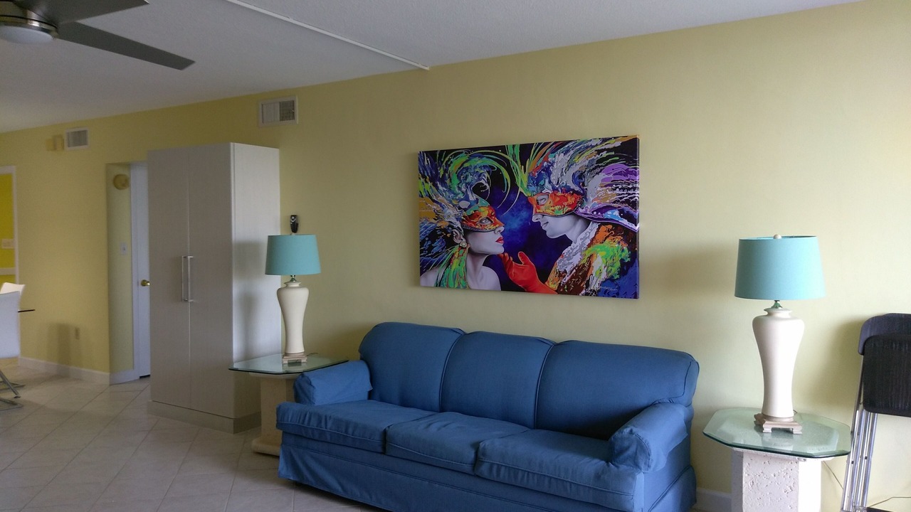 Photo of Livingroom in Hollywood South Central Beach