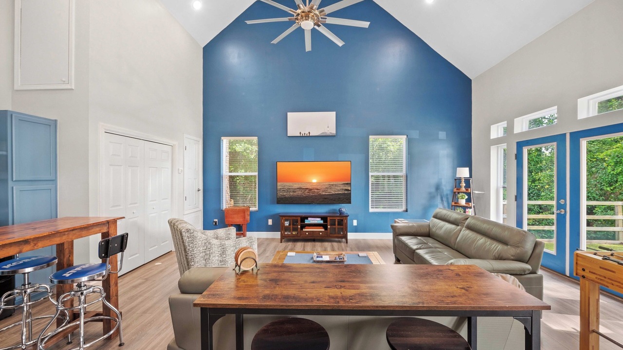 Photo of Livingroom in Gulf Breeze