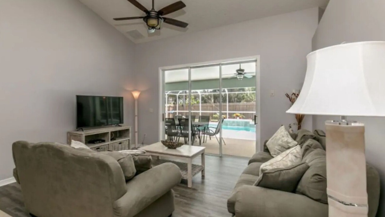 Photo of Livingroom in Sebastian Highlands