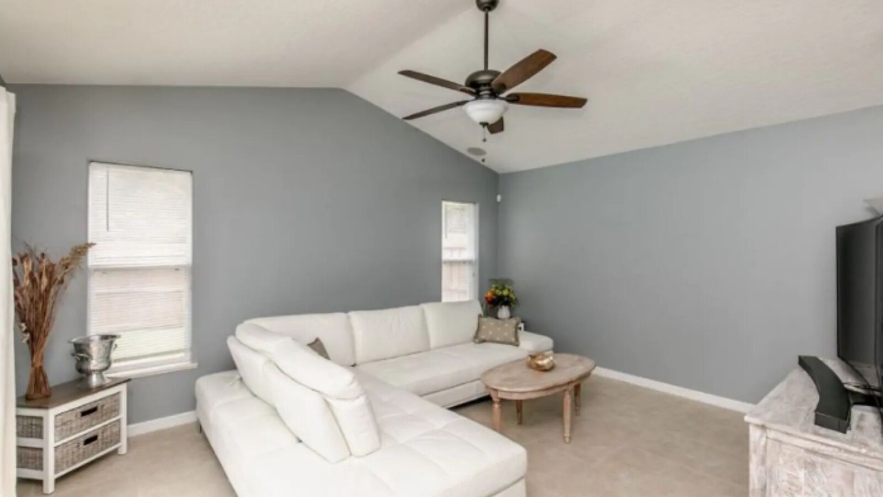 Photo of Livingroom in Sebastian Highlands