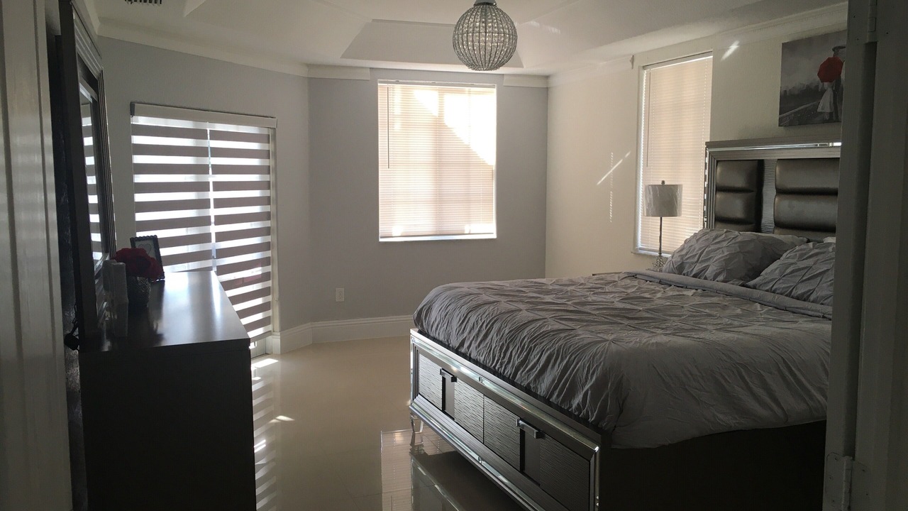 Photo of Bedroom in Miami Lakes