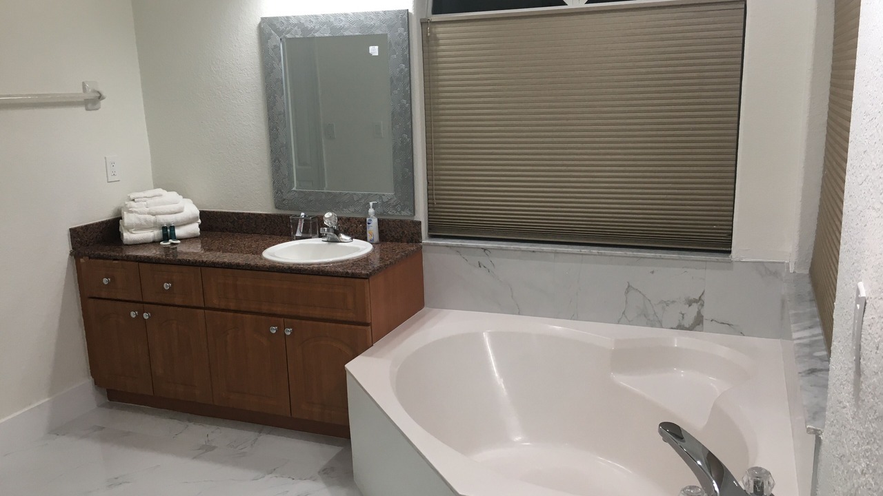 Photo of Bathroom in Miami Lakes