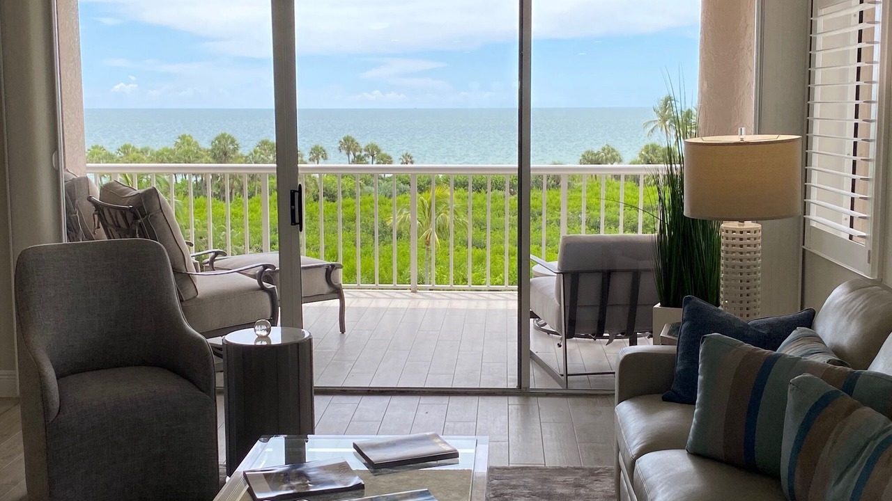 Photo of Livingroom in Park Shore