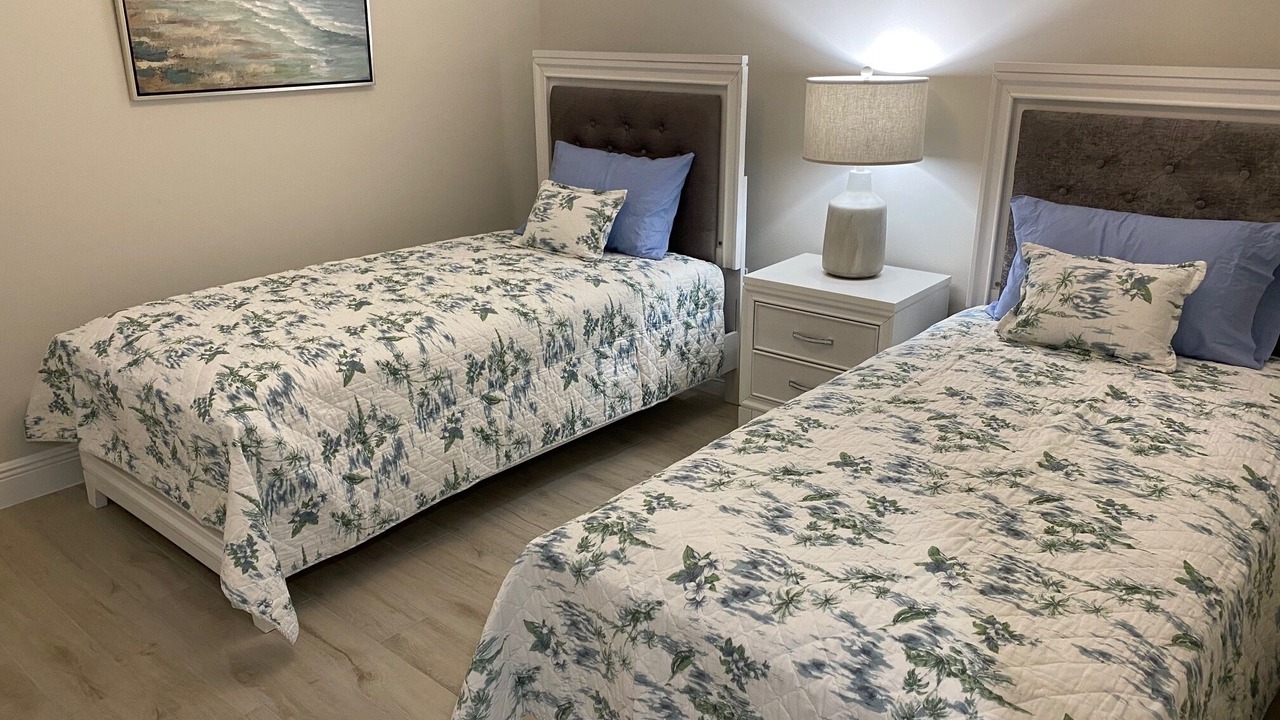 Photo of Bedroom in Park Shore