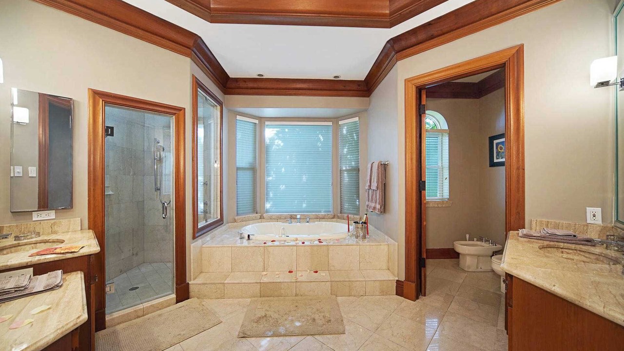 Photo of Bathroom in Yacht Club