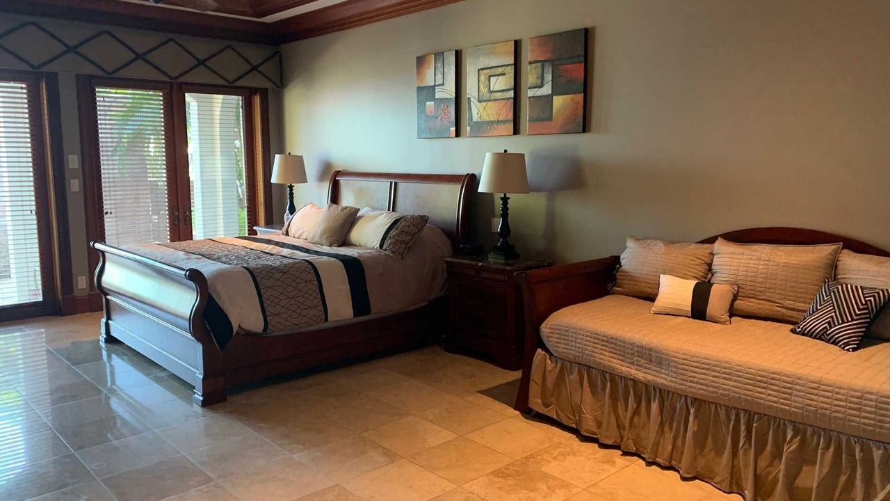 Photo of Bedroom in Yacht Club