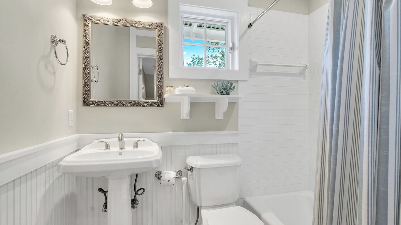 Photo of Bathroom in Cottage District