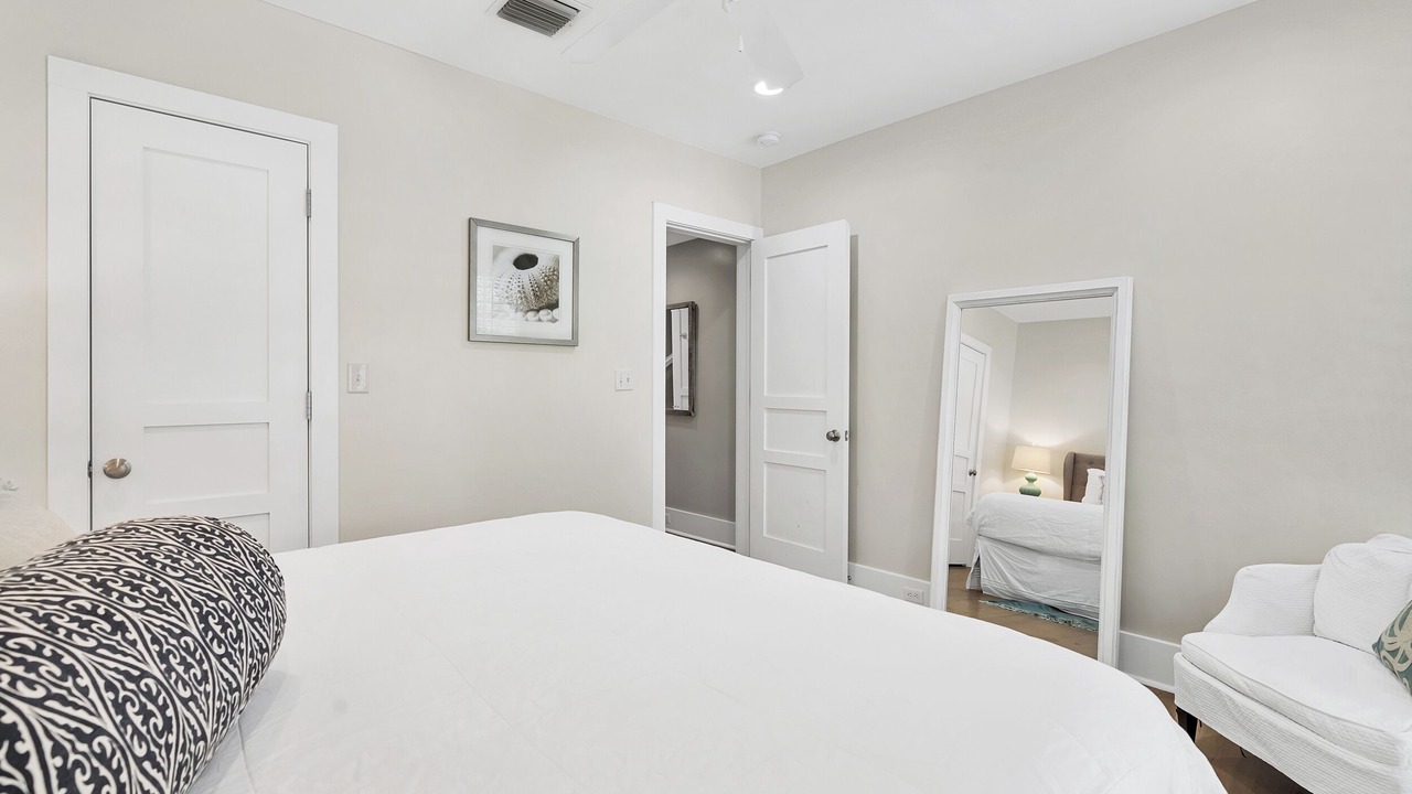 Photo of Bedroom in Cottage District