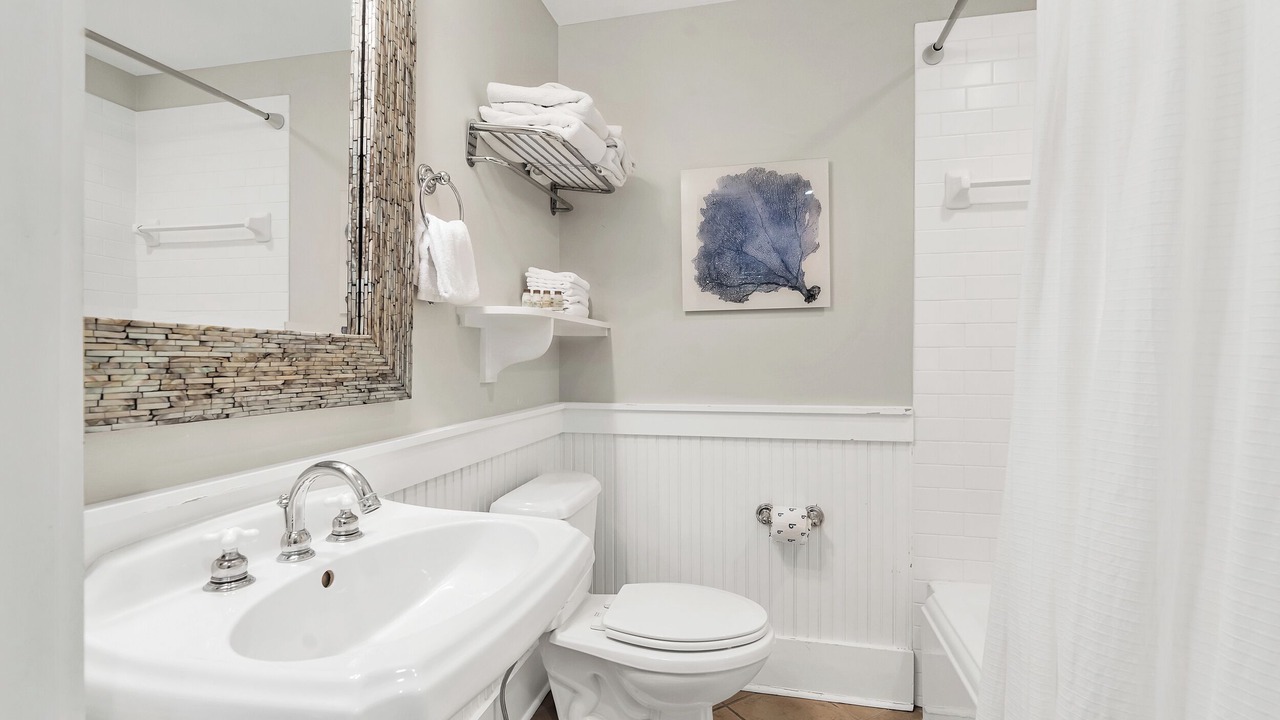 Photo of Bathroom in Cottage District