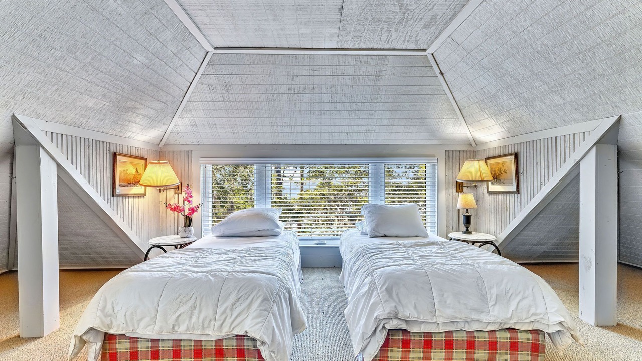 Photo of Bedroom in Eastpoint