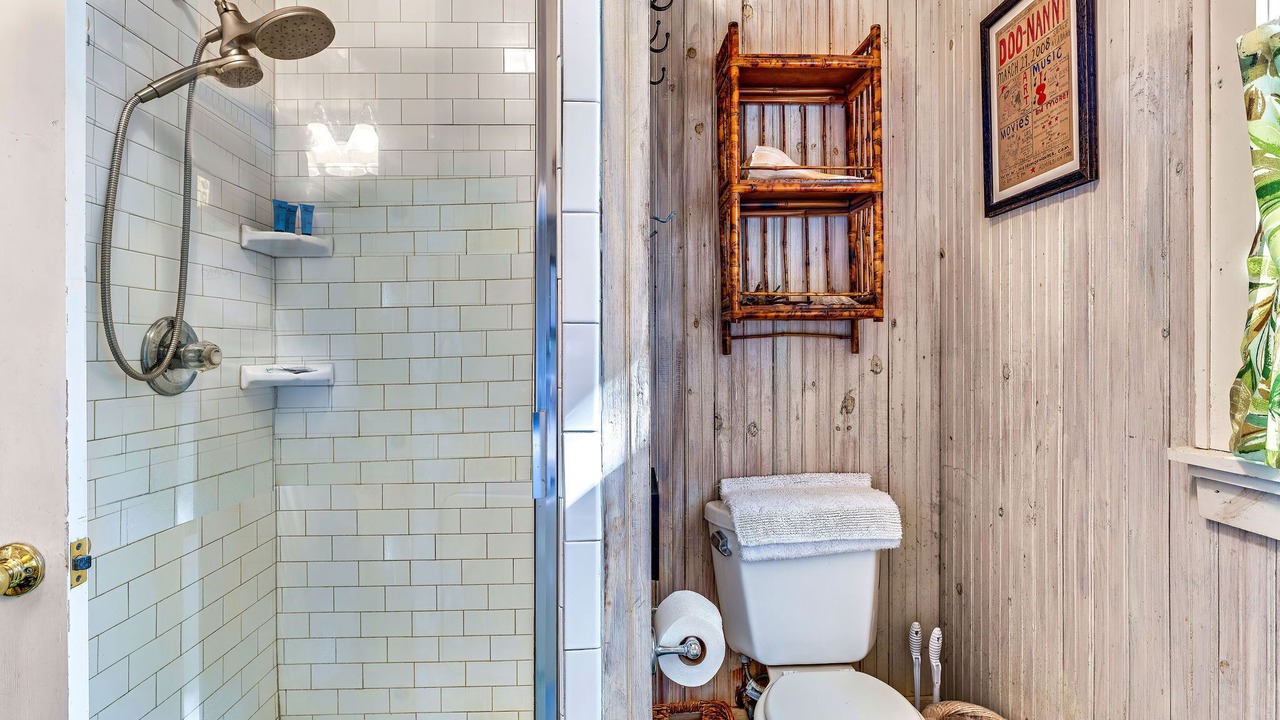 Photo of Bathroom in Eastpoint