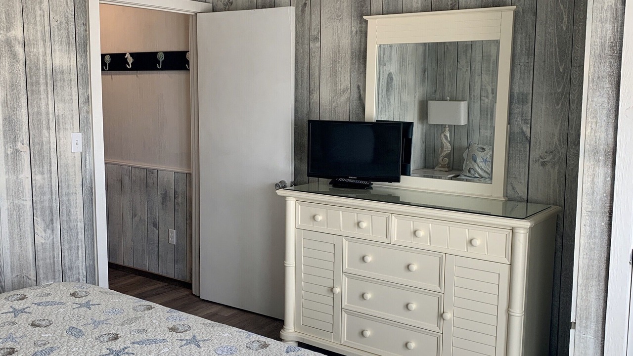 Photo of Bedroom in Surf Side Shores