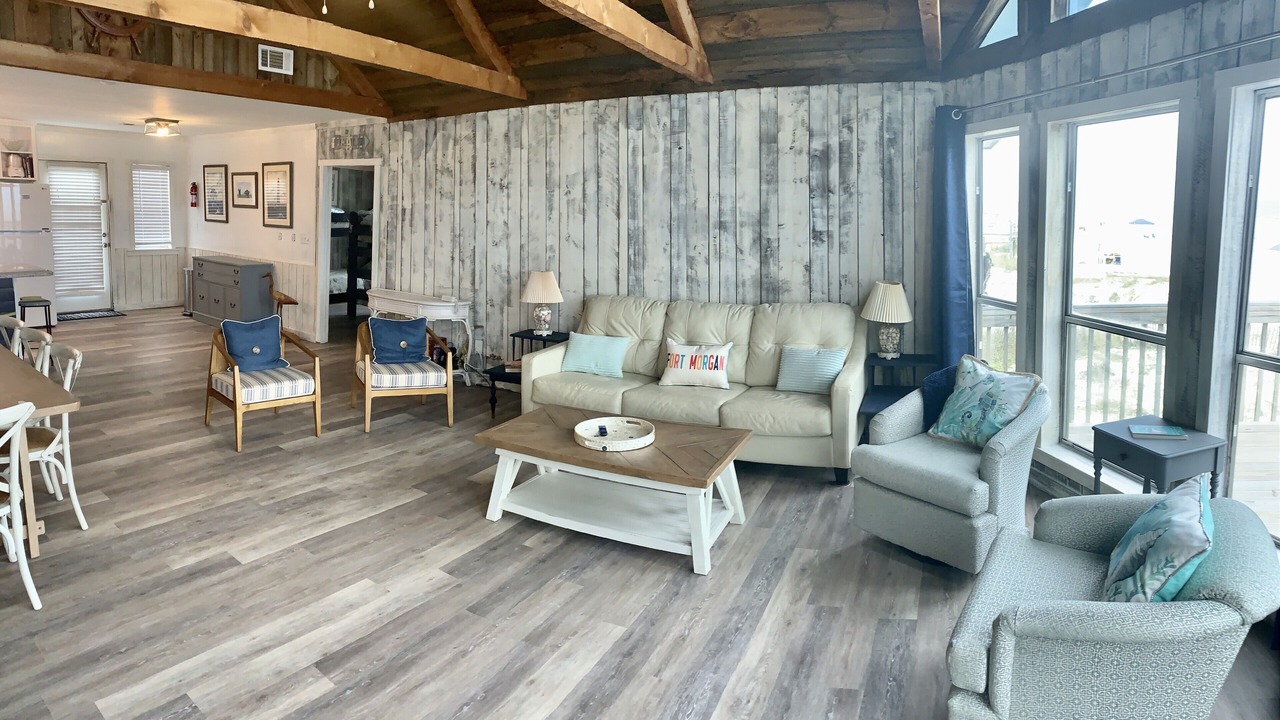 Photo of Livingroom in Surf Side Shores