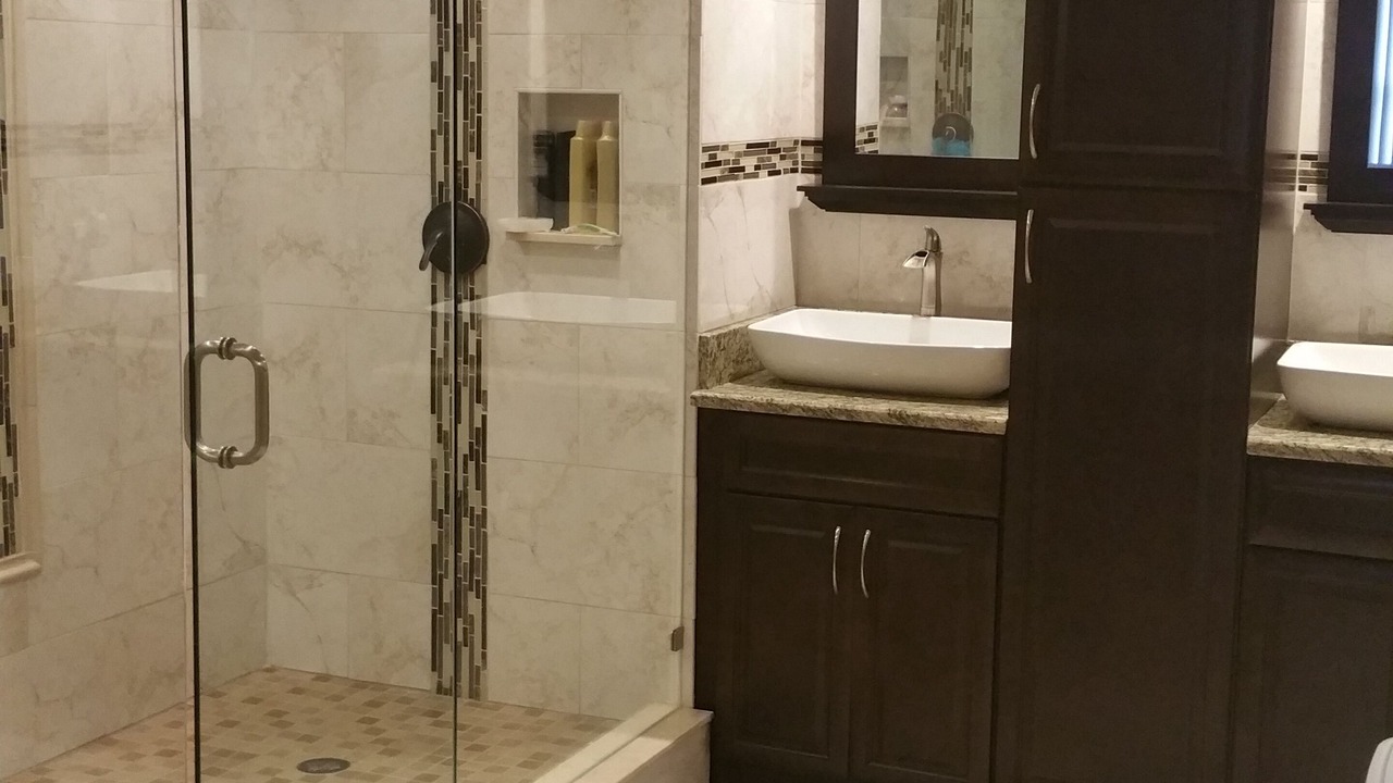 Photo of Bathroom in Lindfields