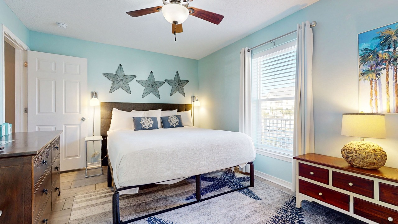 Photo of Bedroom in Navarre Beach