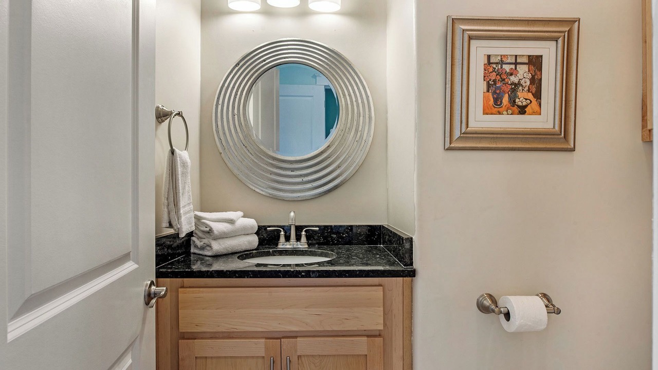 Photo of Bathroom in Orange Beach