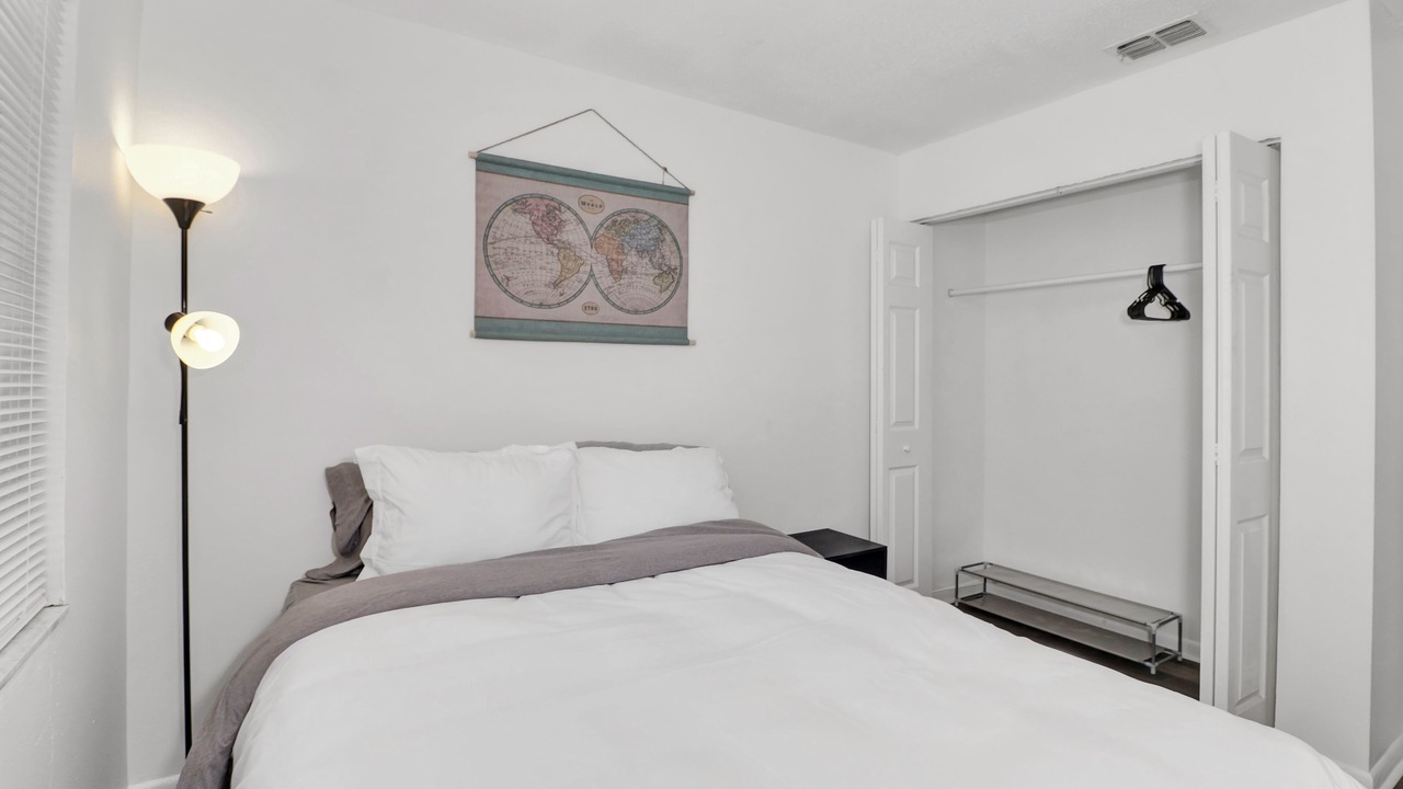 Photo of Bedroom in St. Petersburg - Clearwater