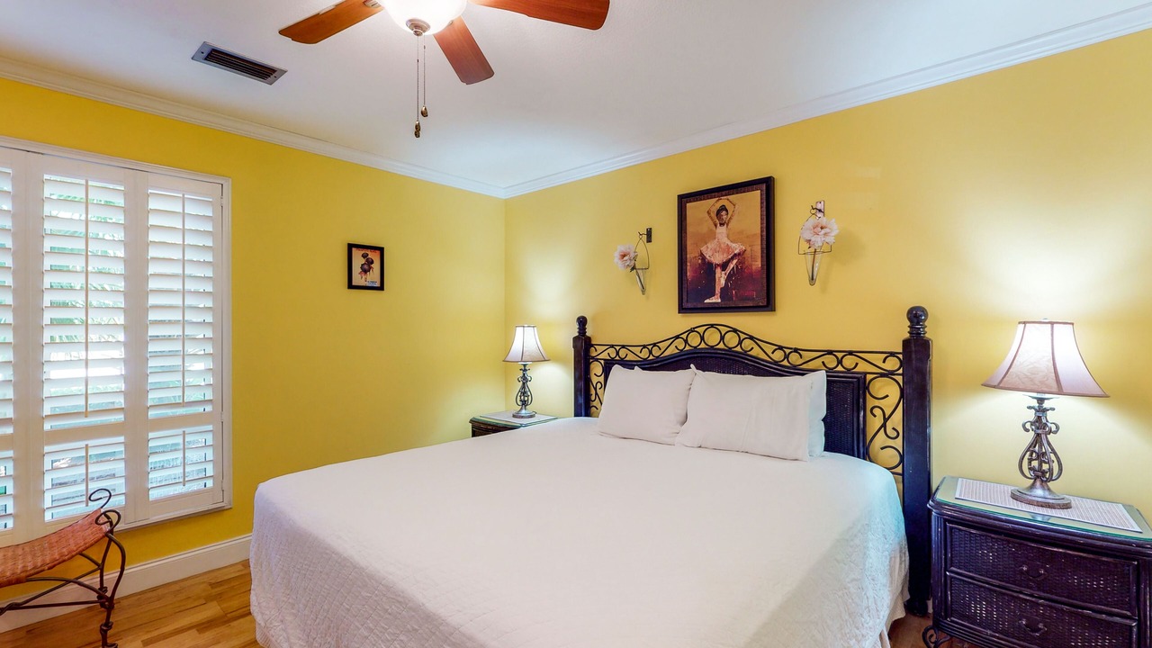 Photo of Bedroom in Miramar Beach