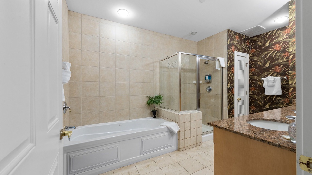 Photo of Bathroom in Arcadian Shores