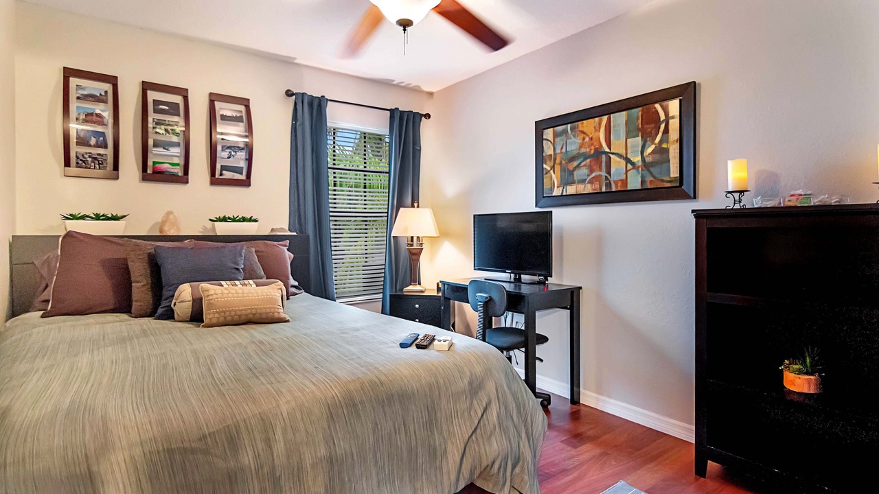 Photo of Bedroom in Tropic