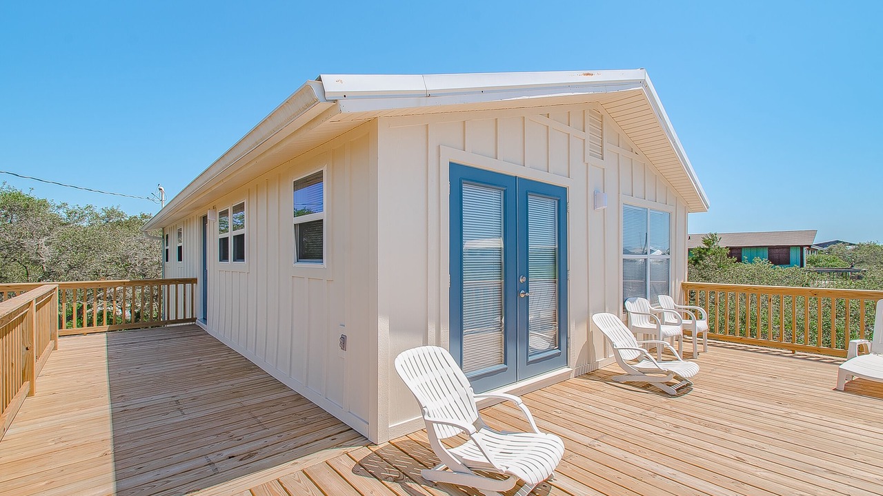 Photo of Patio Balcony in Surf Side Shores