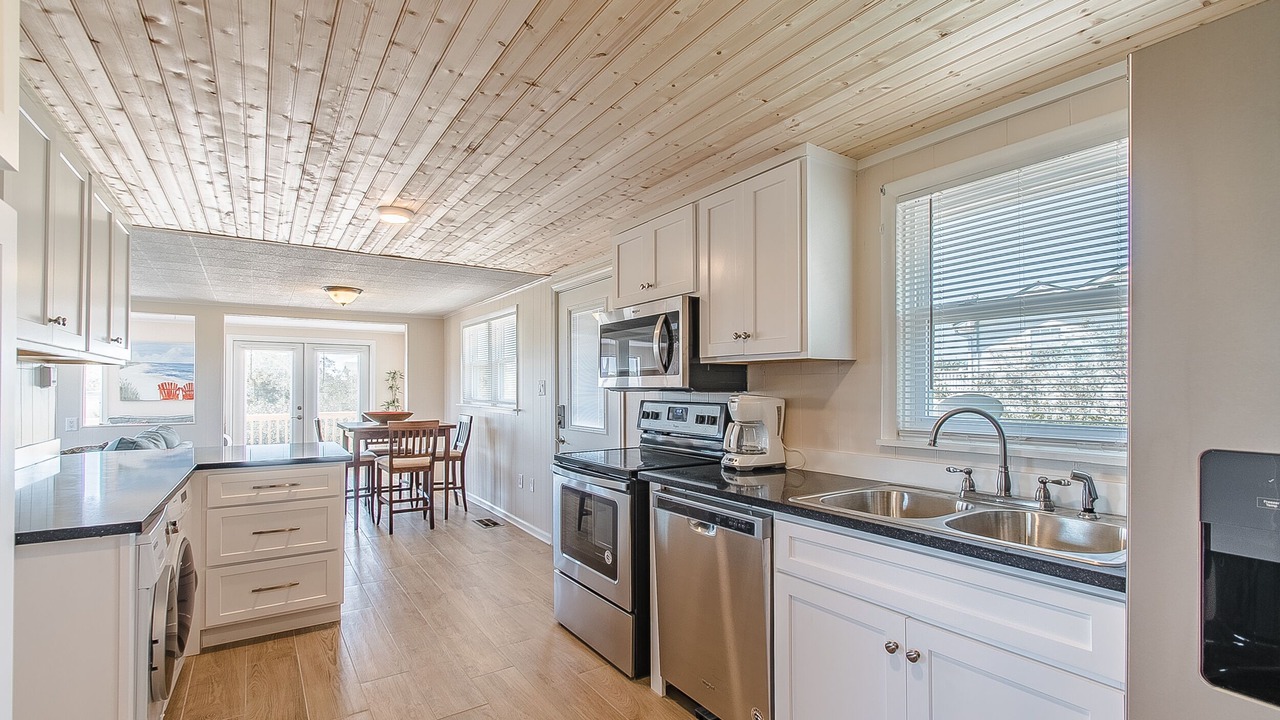 Photo of Kitchen in Surf Side Shores