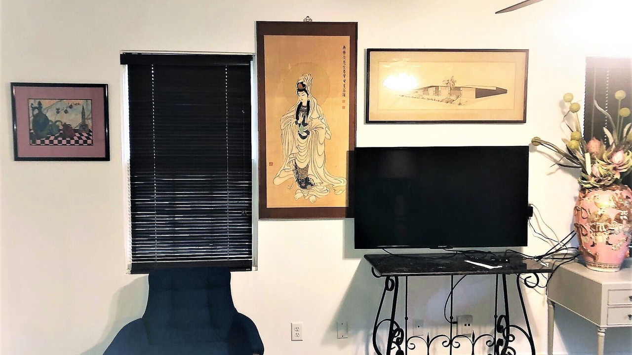 Photo of Livingroom in Central Business District