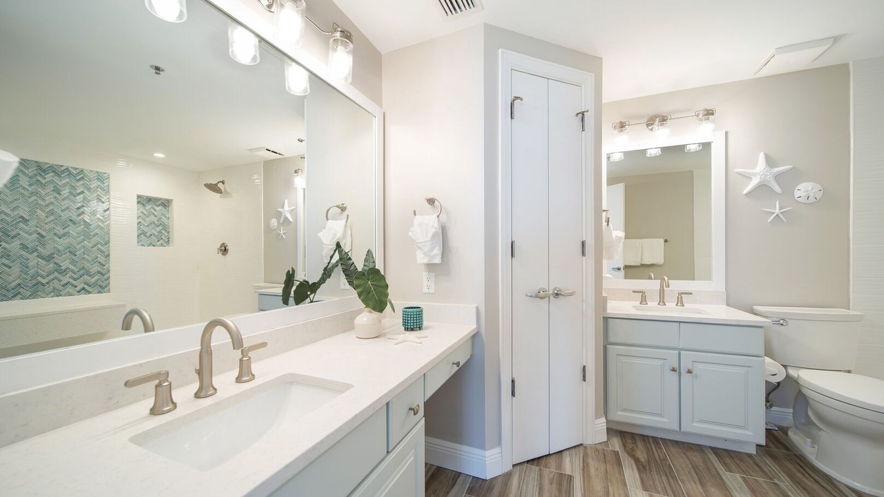 Photo of Bathroom in Navarre Beach