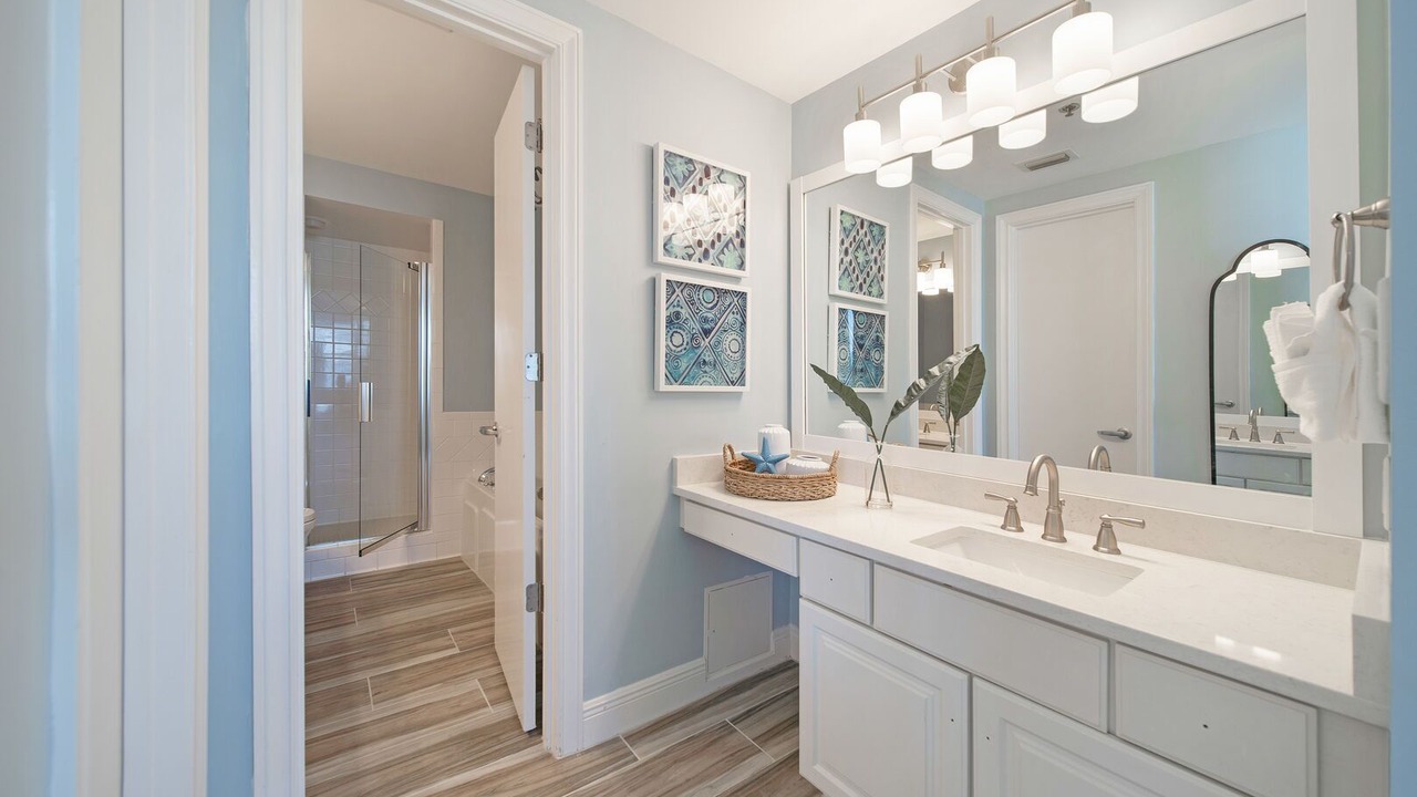 Photo of Bathroom in Navarre Beach