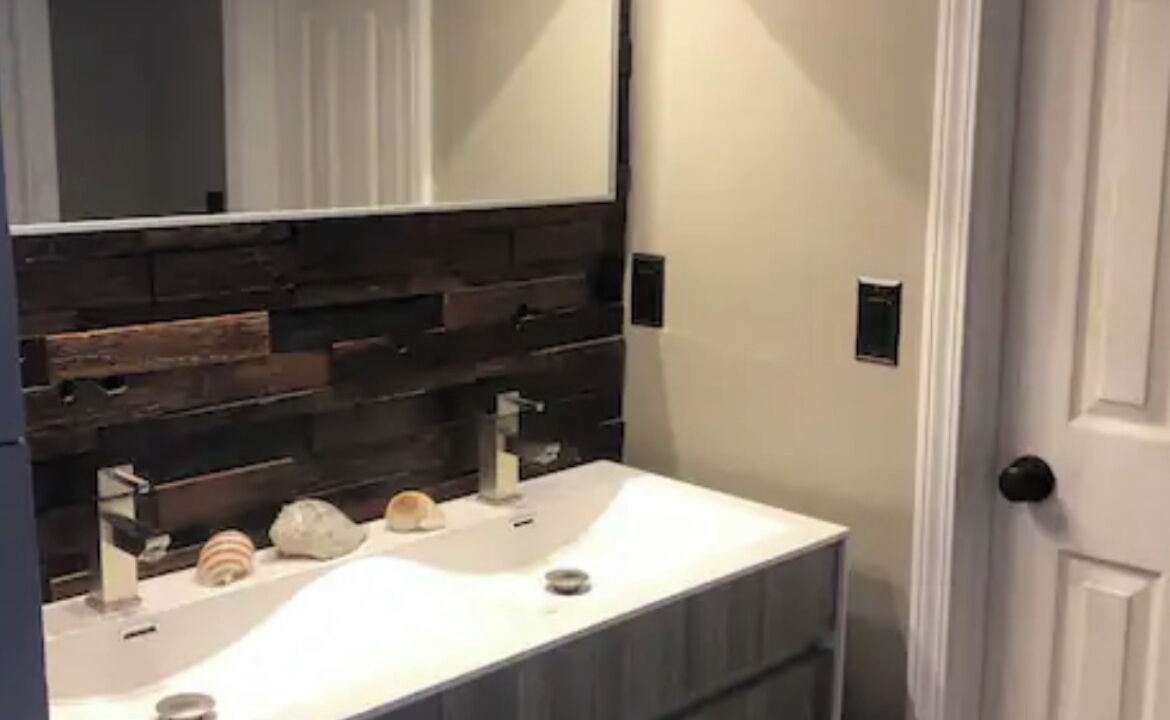 Photo of Bathroom in Northside