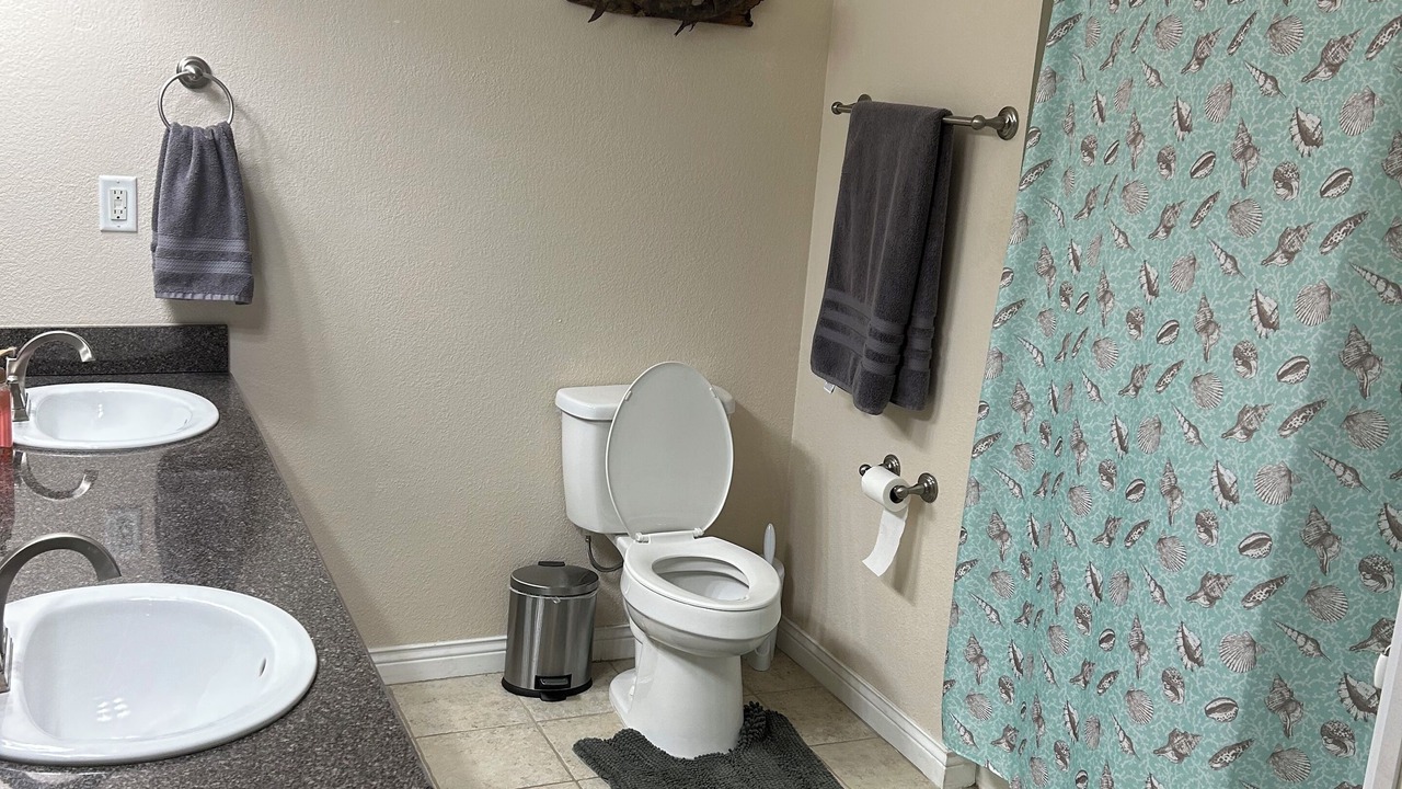 Photo of Bathroom in Steinhatchee