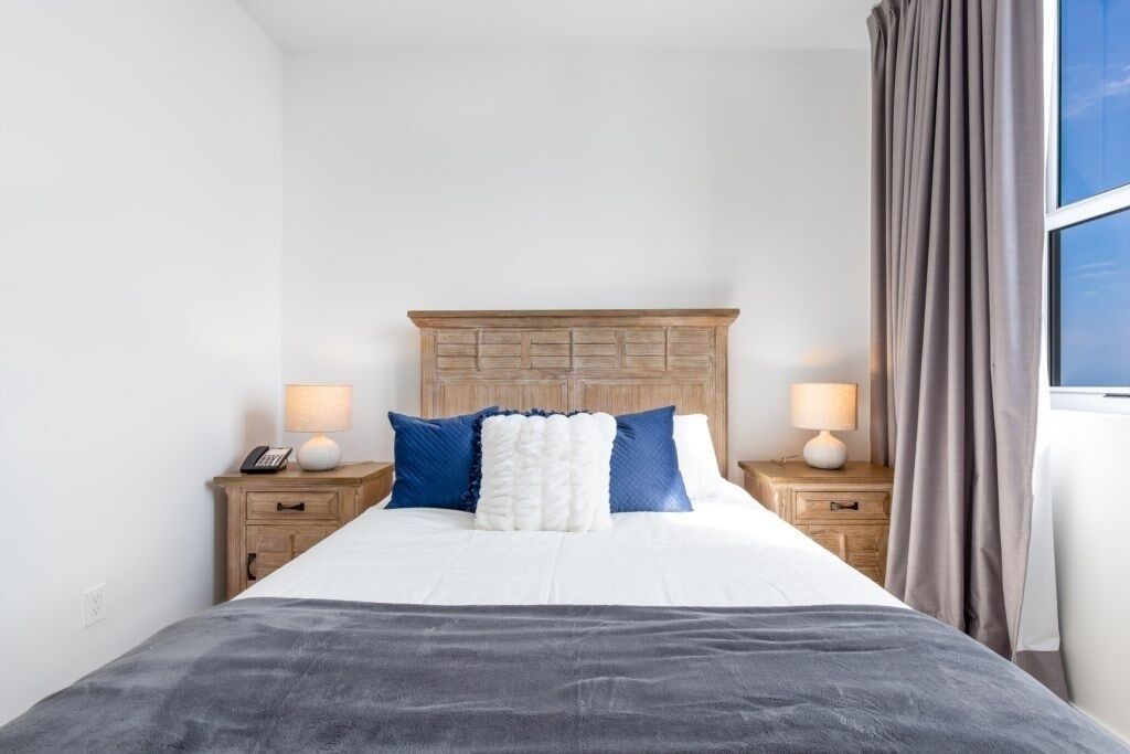 Photo of Bedroom in Hollywood South Central Beach