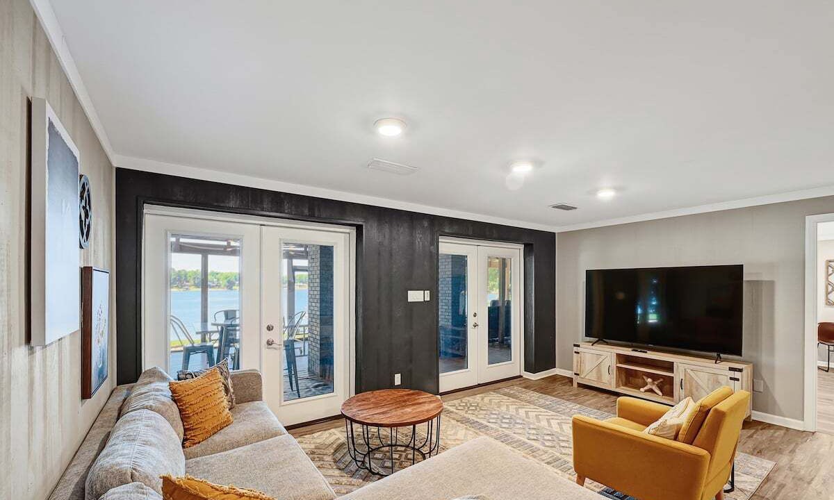 Photo of Livingroom in Mooresville
