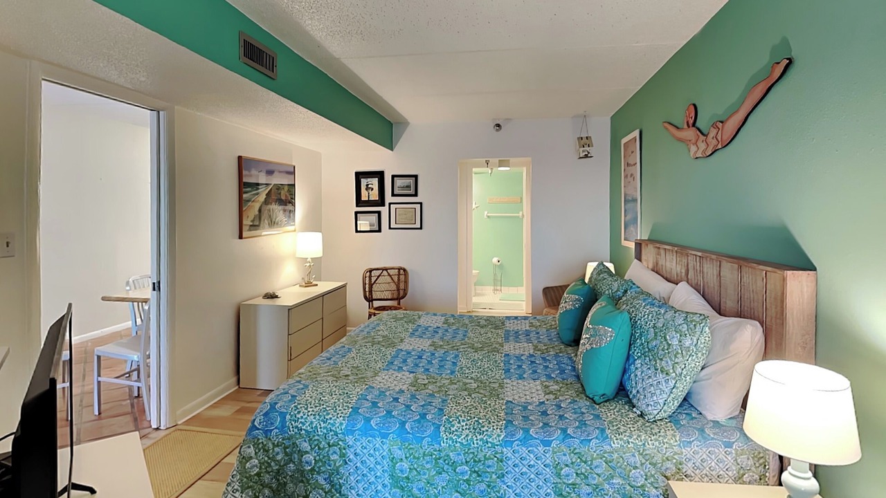 Photo of Bedroom in Jacksonville Beach