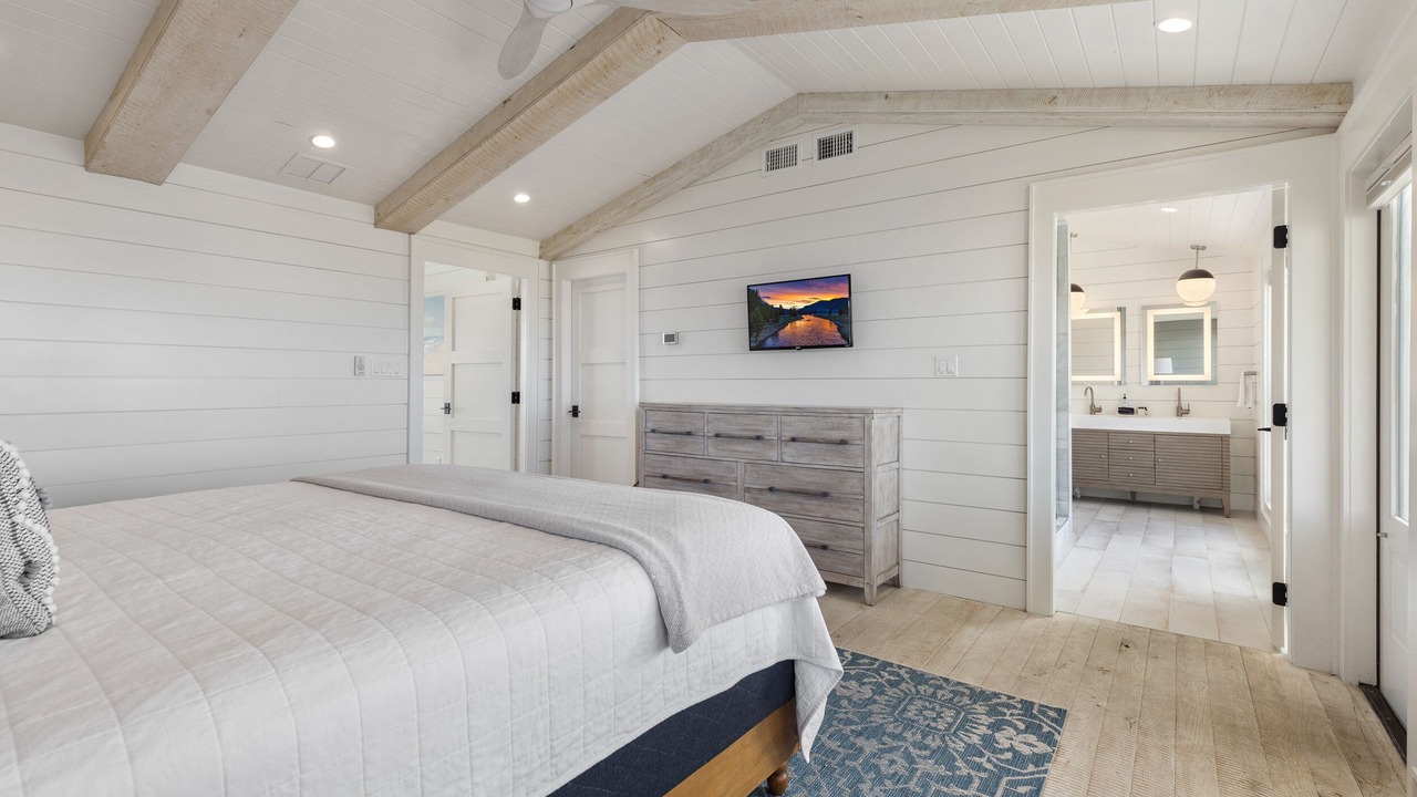 Photo of Bedroom in Alligator Point