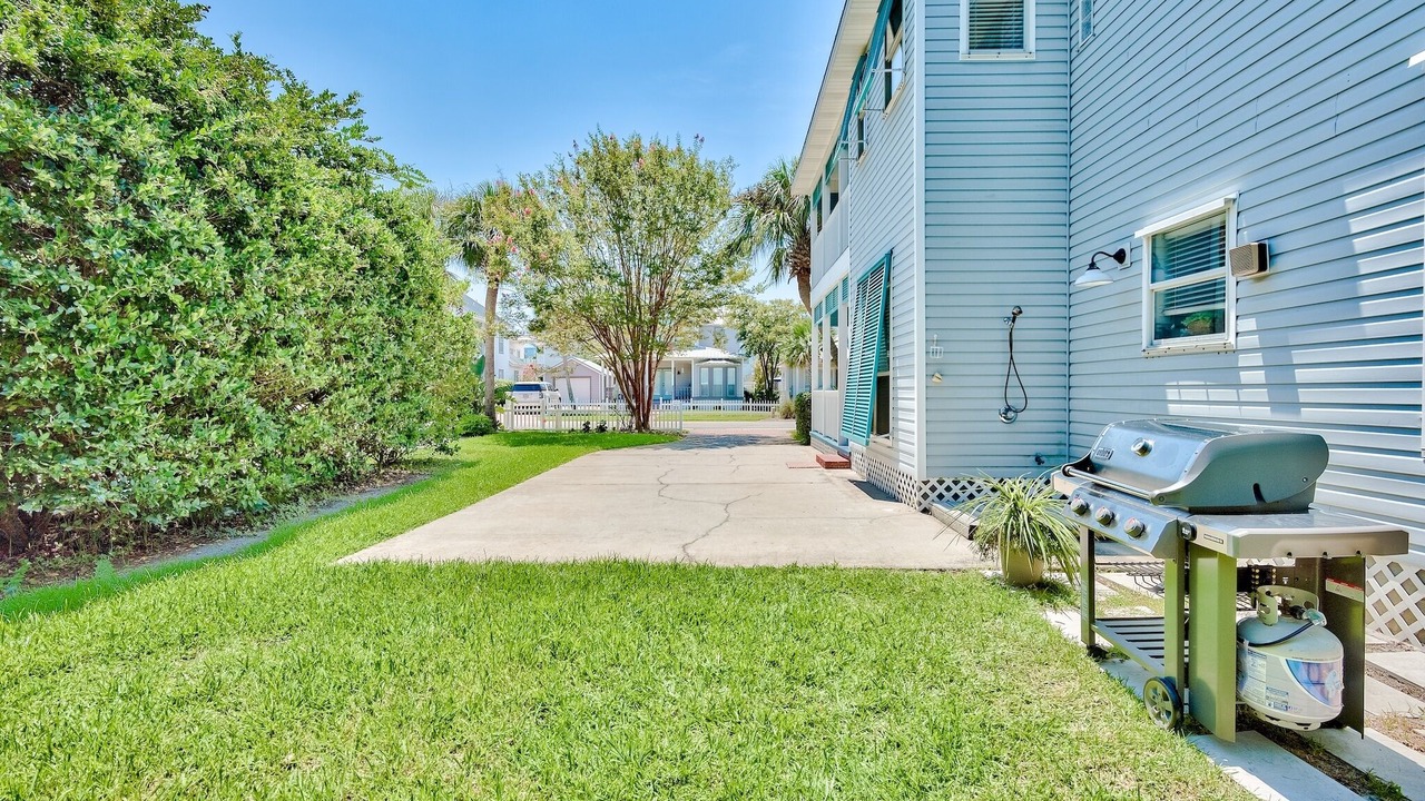 Photo of Outdoor in Crystal Shores