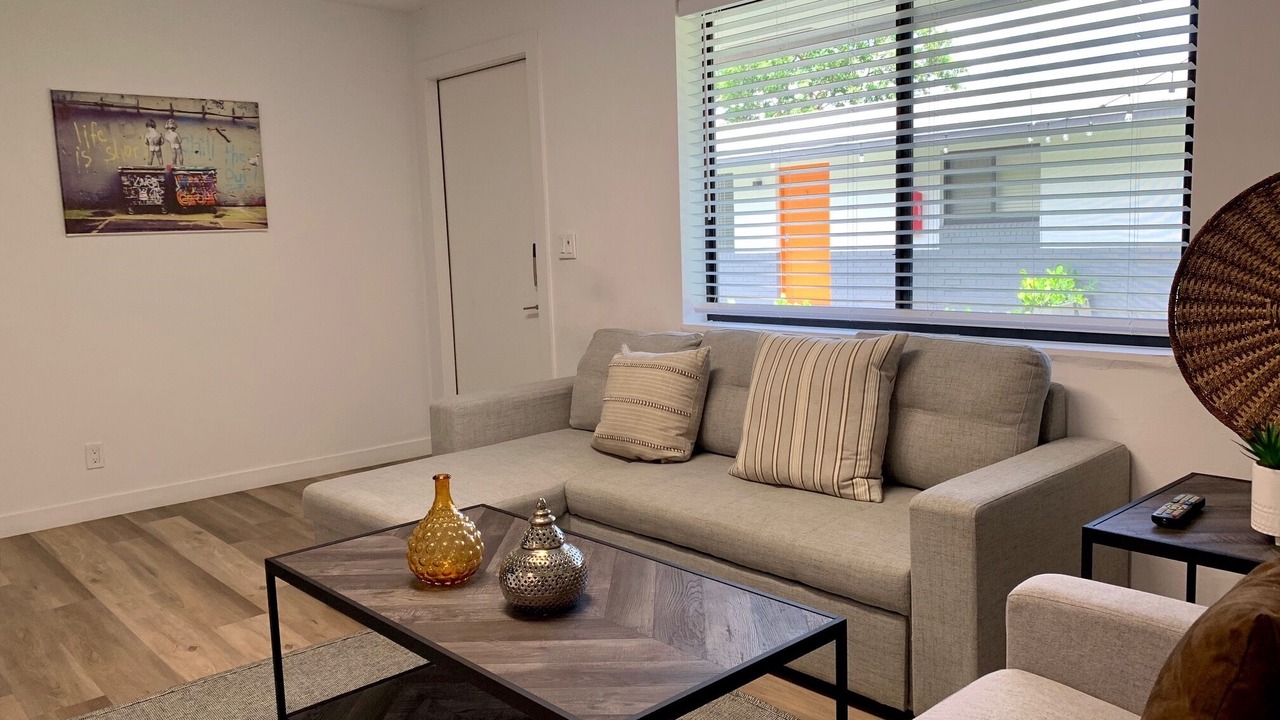 Photo of Livingroom in Harbordale