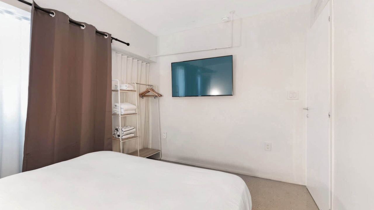 Photo of Bedroom in South Pointe