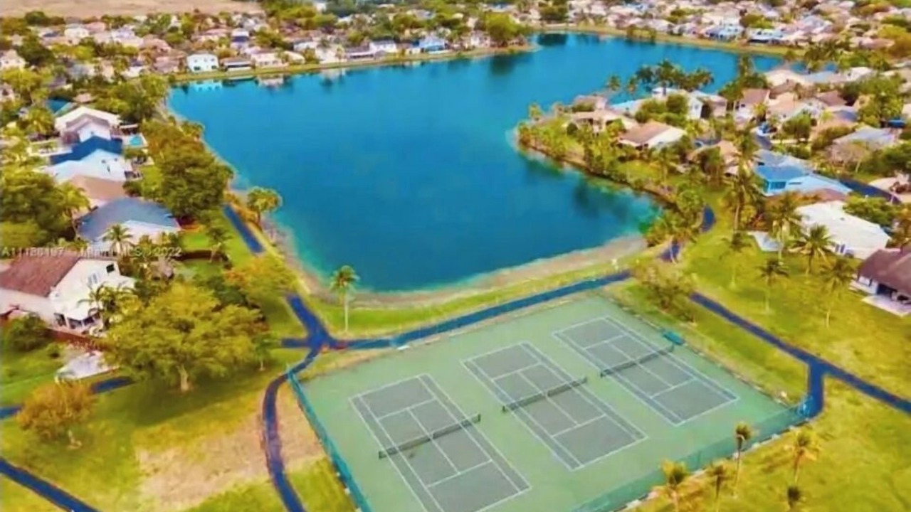 Photo of Others in Cutler Bay