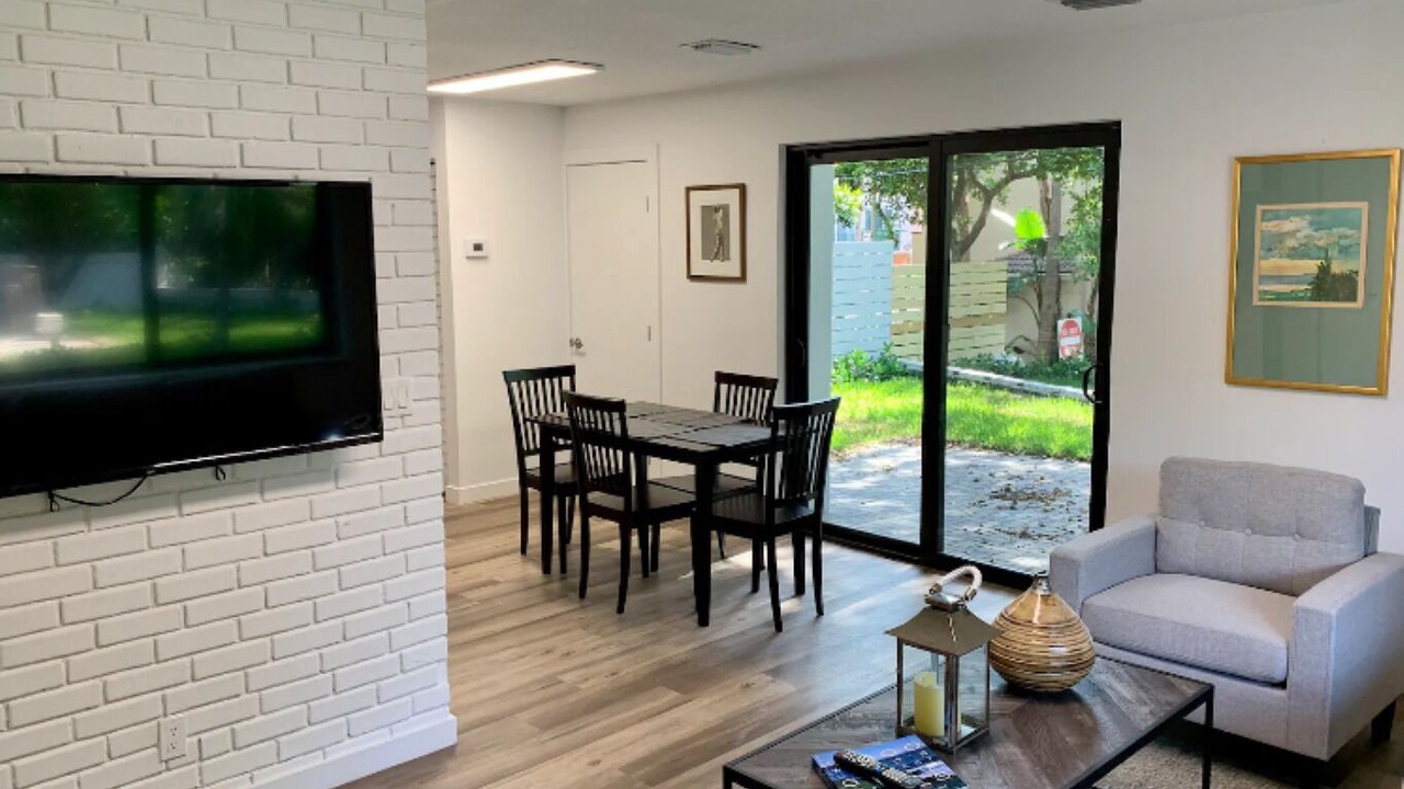 Photo of Livingroom in Harbordale