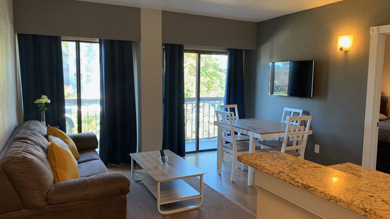 Photo of Livingroom in Florida Center