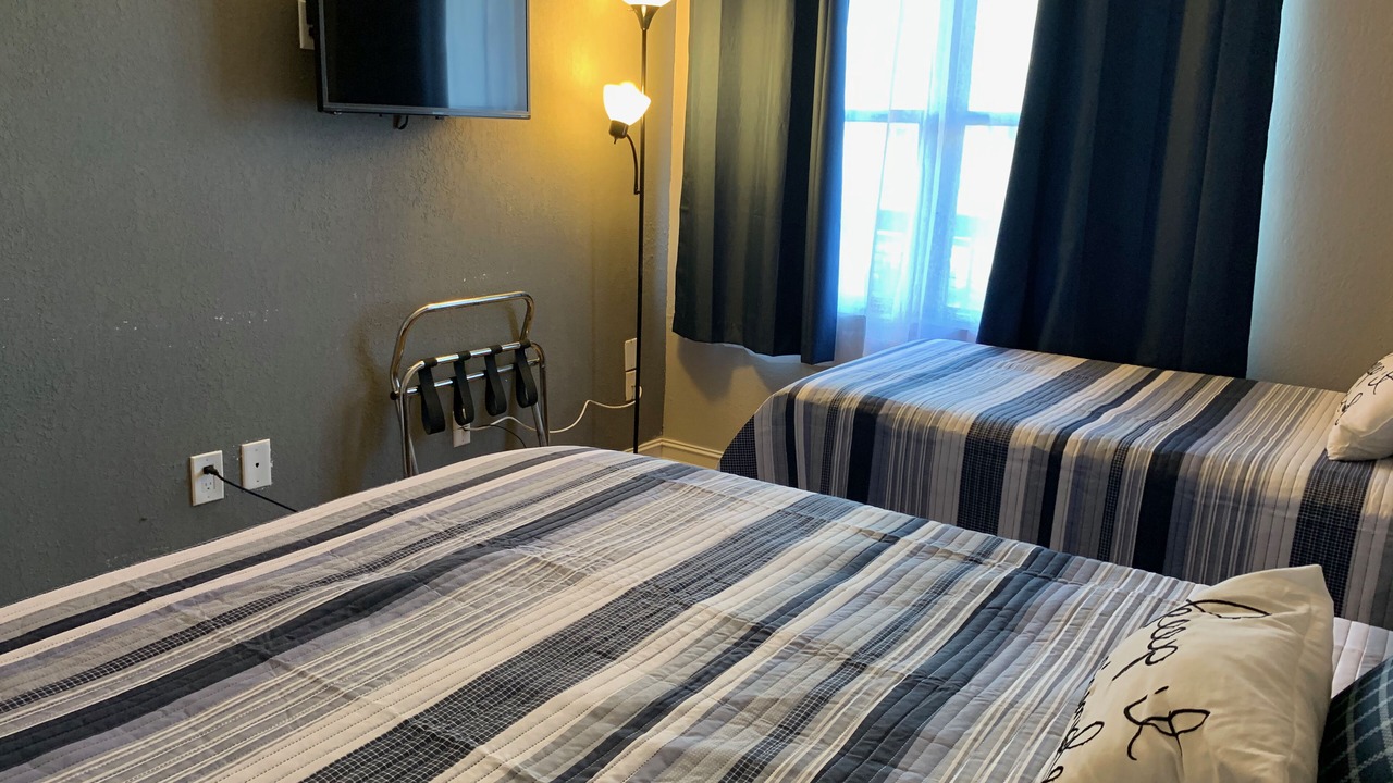 Photo of Bedroom in Florida Center