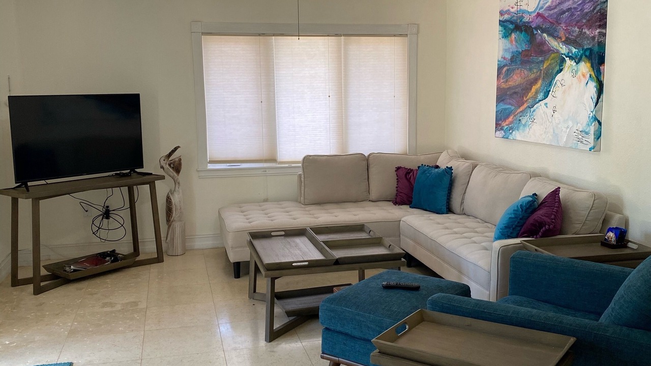 Photo of Bedroom in Venetian Shores