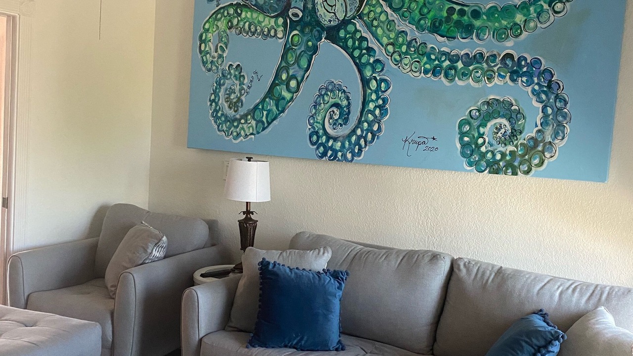 Photo of Bedroom in Venetian Shores