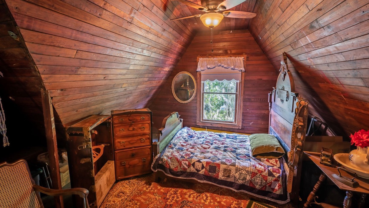 Photo of Bedroom in Palatka