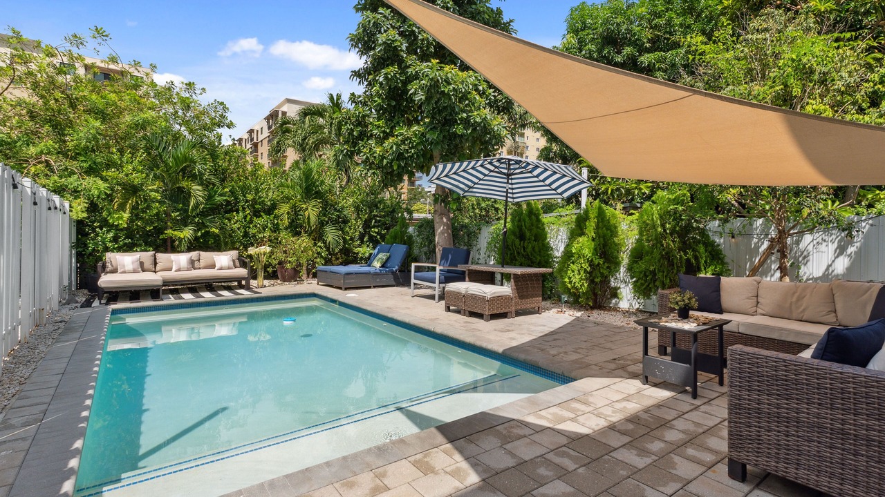 Photo of Outdoor in Coral Way