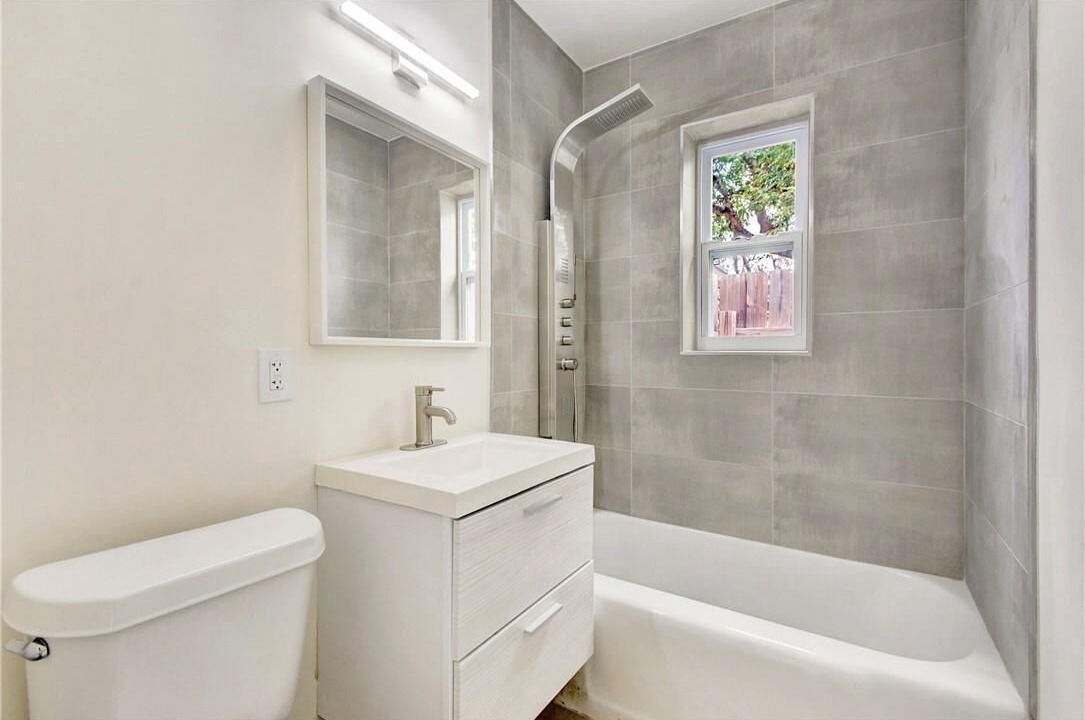 Photo of Bathroom in South Middle River